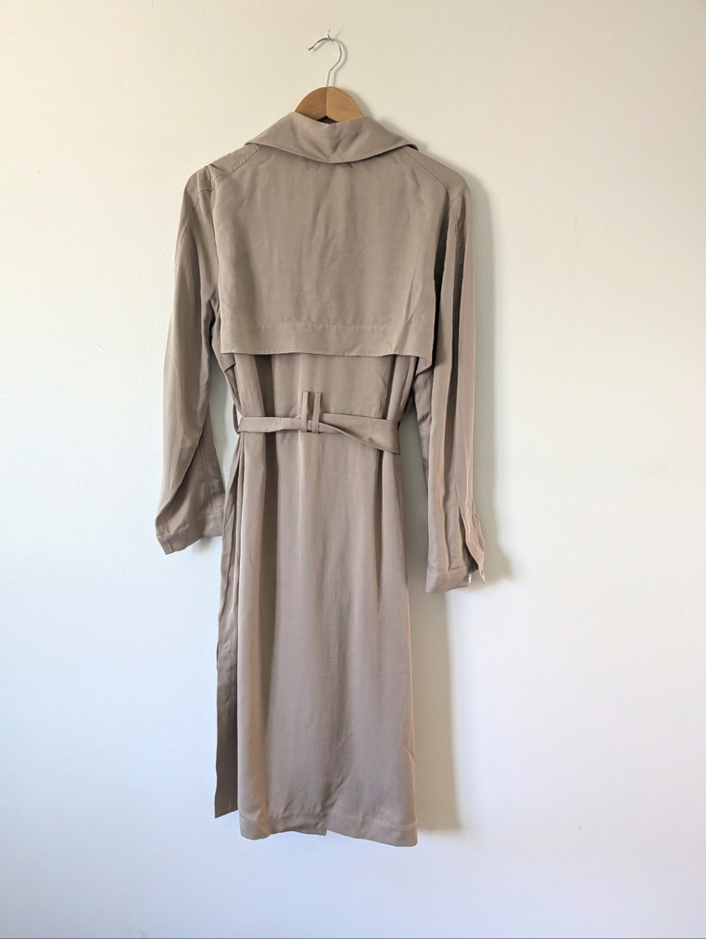 NWT! Darling Overcast Lightweight Belted Trench Coat In Tan M - Picture 5 of 12